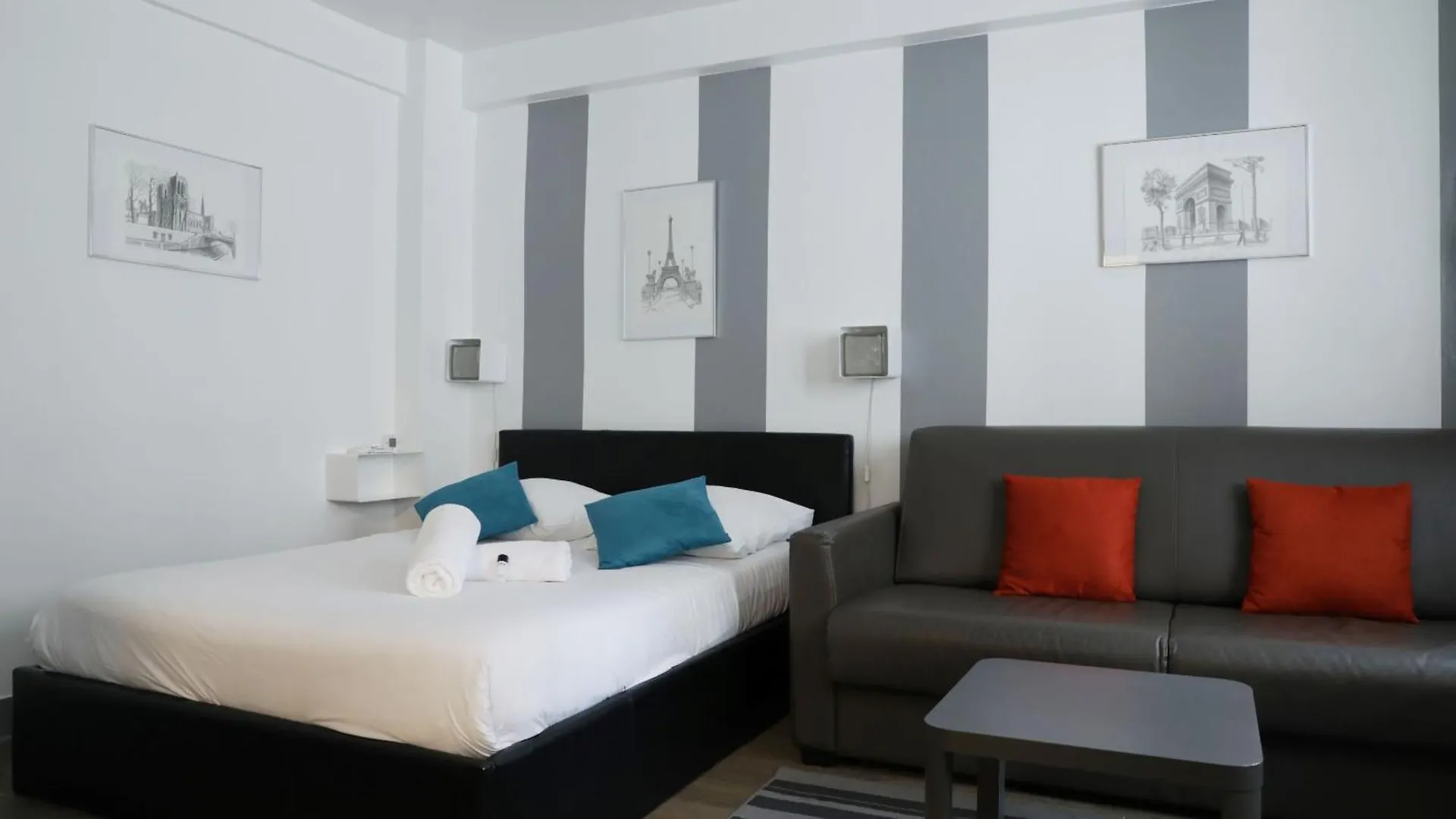 Arc De Triomphe & Trocadero Square - Cityapartmentstay Апартаменты